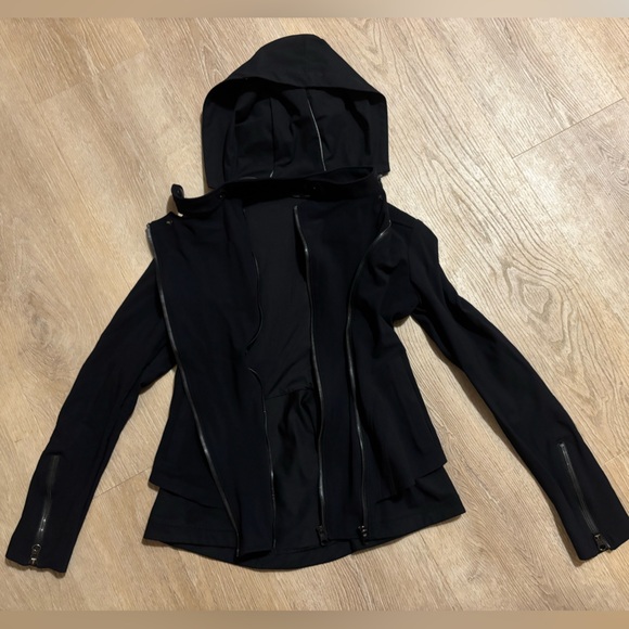 Black lululemon Asymmetrical Zip Jacket - Picture 2 of 8